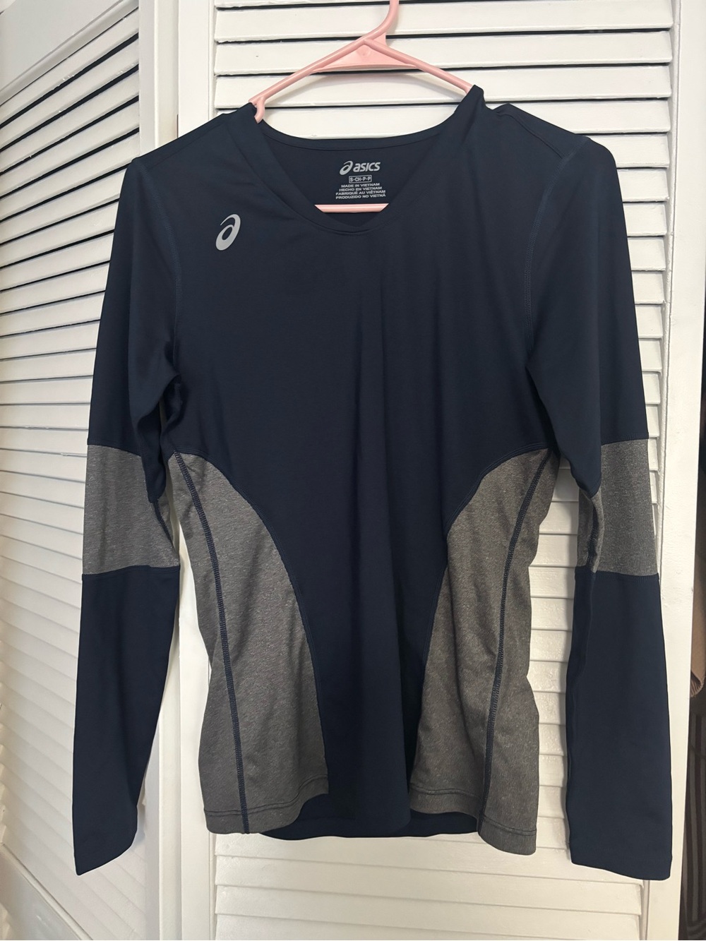 ASICS Women's Long Sleeve Performance Top - Navy Gray NWT